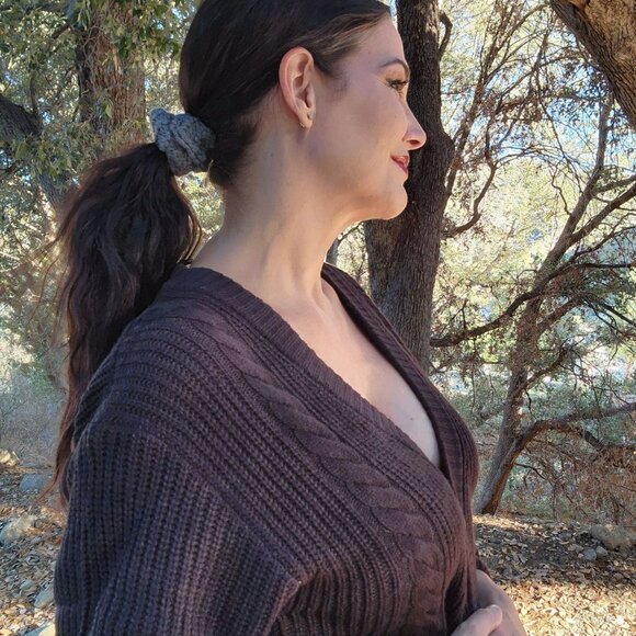 Knit Hair Scrunchie, Gray, Handknit Ponytail Holder, "Storm Cloud" Hair Tie Band - Picture 6 of 10